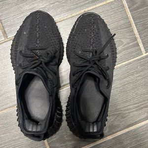 Yeezy boost V2